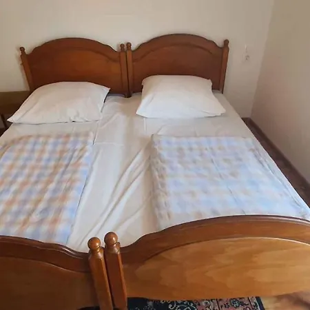 Apartment In 40425