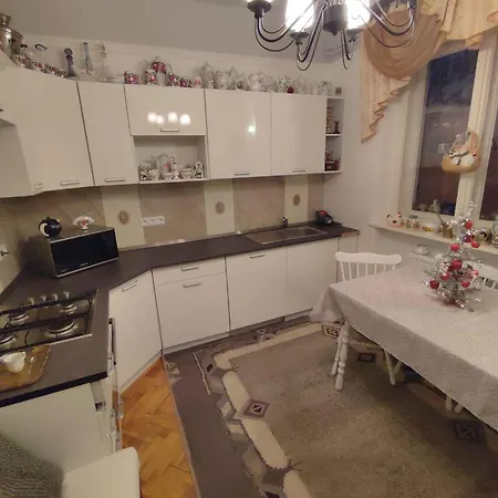 In 40425 Apartment *